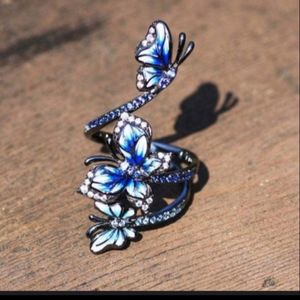 HP!! NWT Silver Blue Beautiful Butterfly Ring 6!